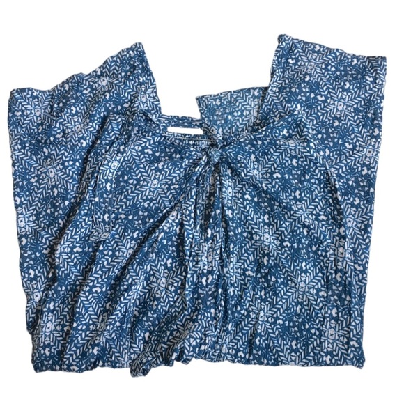 J.McLaughlin Women's Bondi Beach Pants in Neo
Tapestry Blue/White - Picture 5 of 9